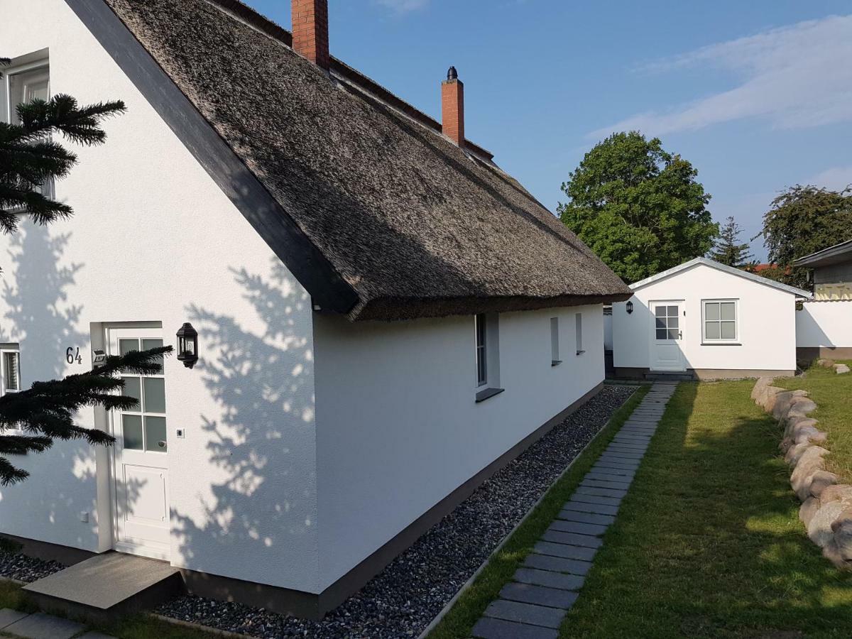 Reetferienhaus - Schaprode Hafen Exterior foto