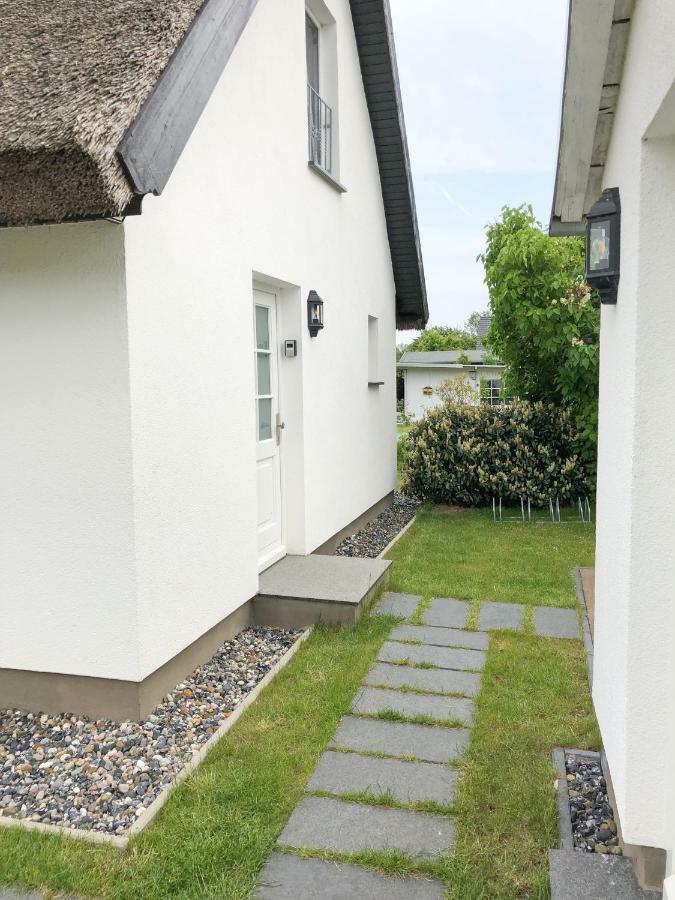Reetferienhaus - Schaprode Hafen Exterior foto